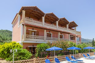 Facilities Papatsiros Villas & Houses - Keri Lake Zakynthos Island Greece