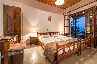 Yiannis Studios and Apartments