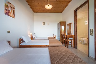 Yiannis Studios and Apartments