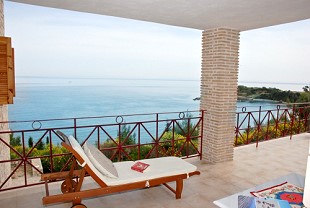 Deep Blue Villa -    