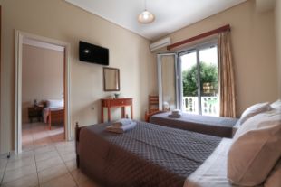 Voula Studios Tsili 