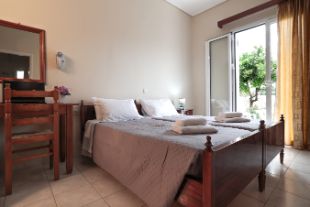 Voula Studios Tsili 